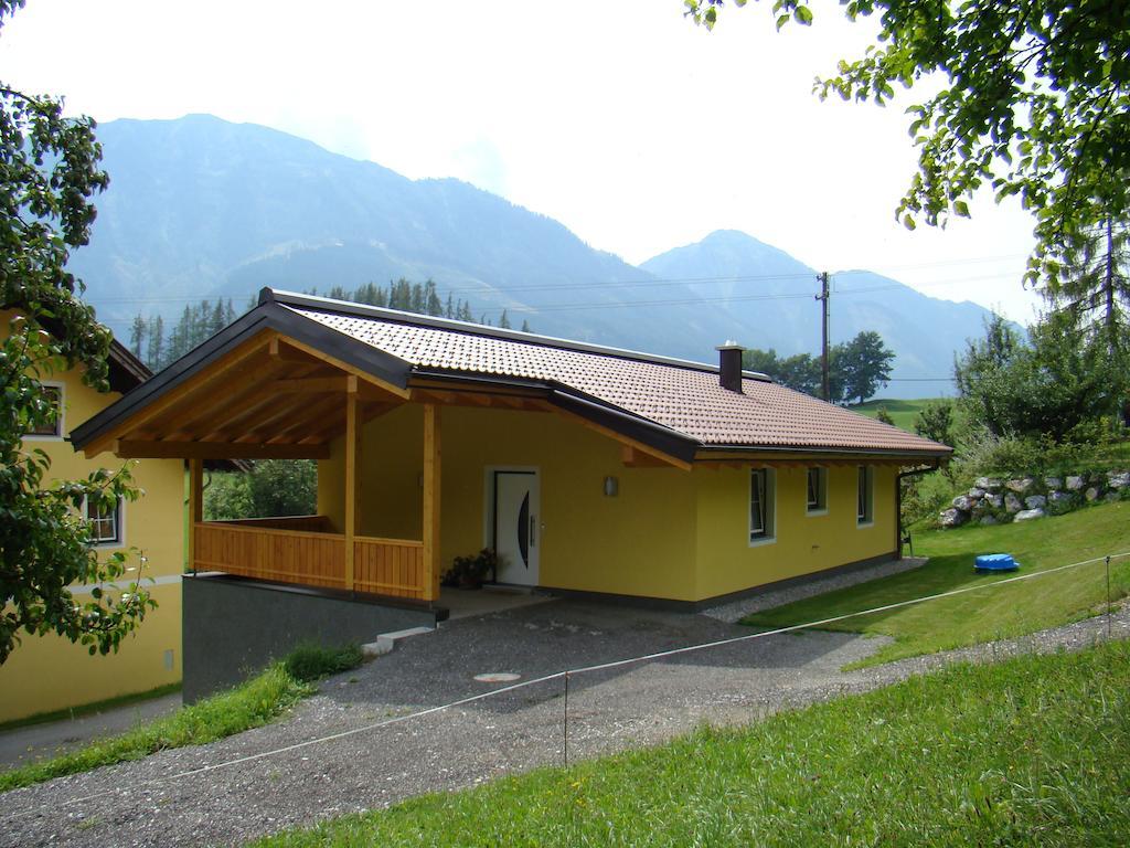 Landgut Feuersang Apartment Sankt Veit im Pongau Room photo